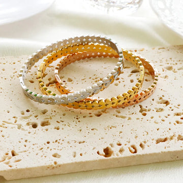 Elegant Leaf-Inspired Bangle Bracelet