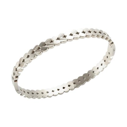 Elegant Leaf-Inspired Bangle Bracelet